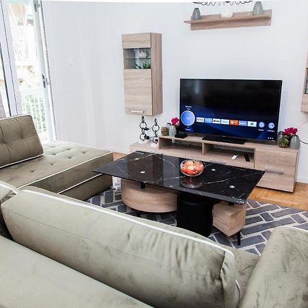 Appartement Elegant Apt In Kifisia! à Athènes Extérieur photo